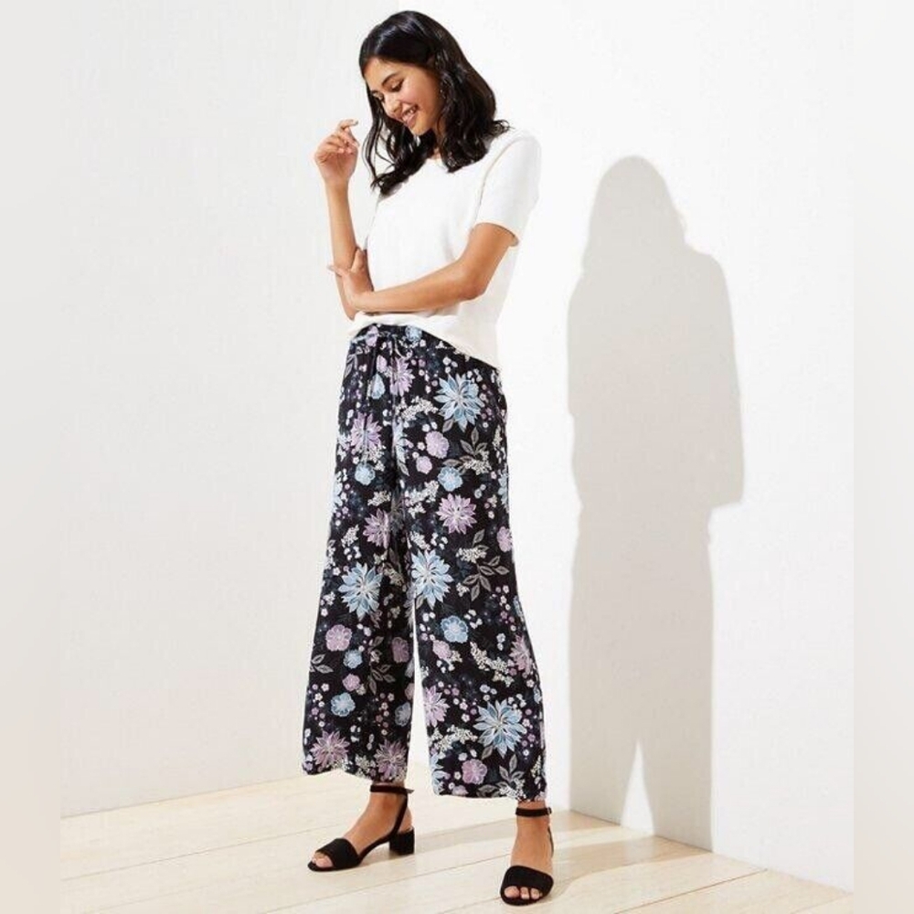 LOFT Garden Fluid Drawstring Capri Pants (XS)